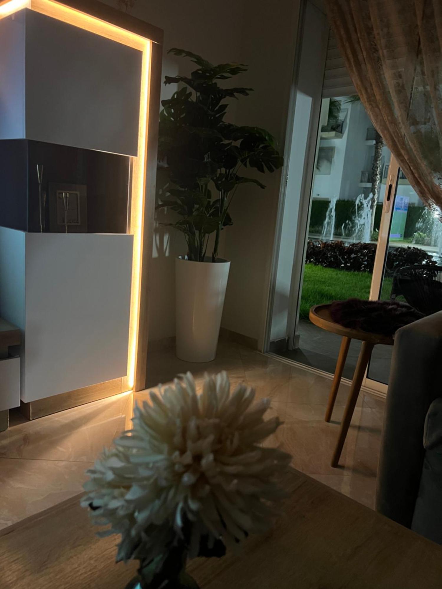 Apparemment De Luxe Vue Piscine Leilighet Bouznika Eksteriør bilde